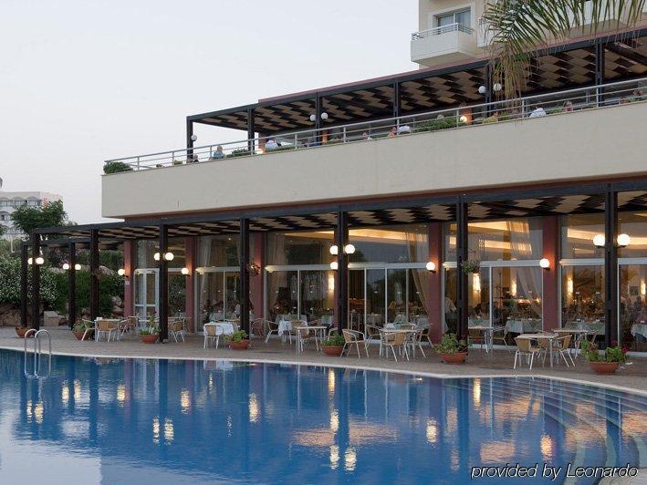 Sentido Kouzalis Beach Hotel Protaras Esterno foto