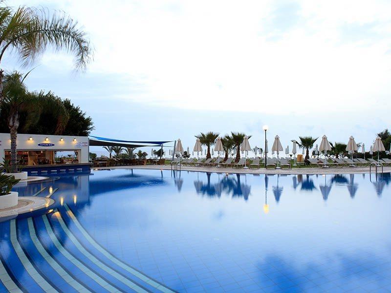Sentido Kouzalis Beach Hotel Protaras Esterno foto