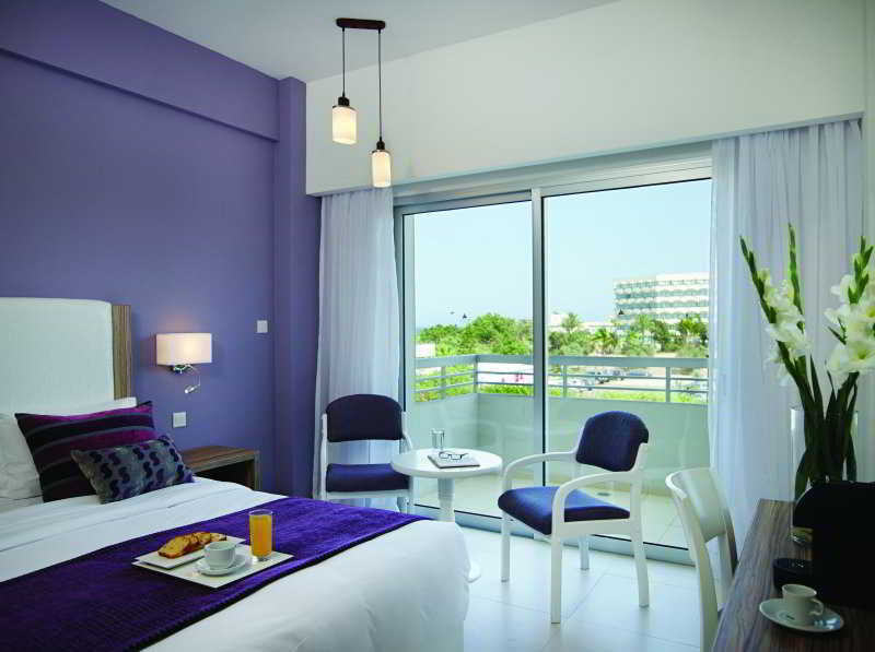 Sentido Kouzalis Beach Hotel Protaras Esterno foto