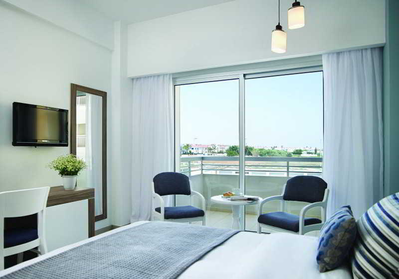 Sentido Kouzalis Beach Hotel Protaras Esterno foto